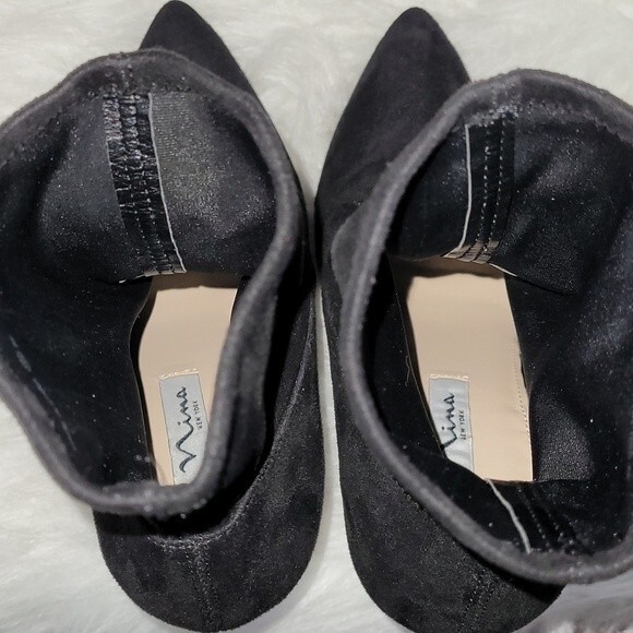 Nina Black Stretch Fabric "Diamond" studded Heel Booties. Size 8 - Picture 6 of 8